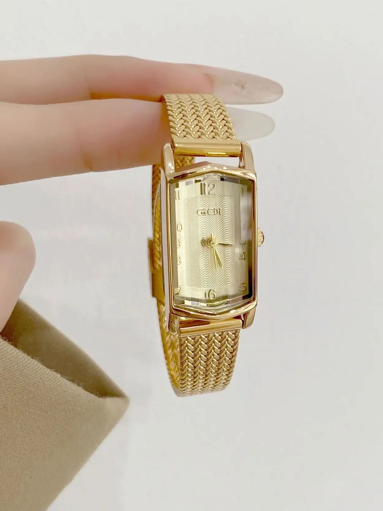 Vintage Gold Women's Watch Col - Vintage Watch Collecting review and price